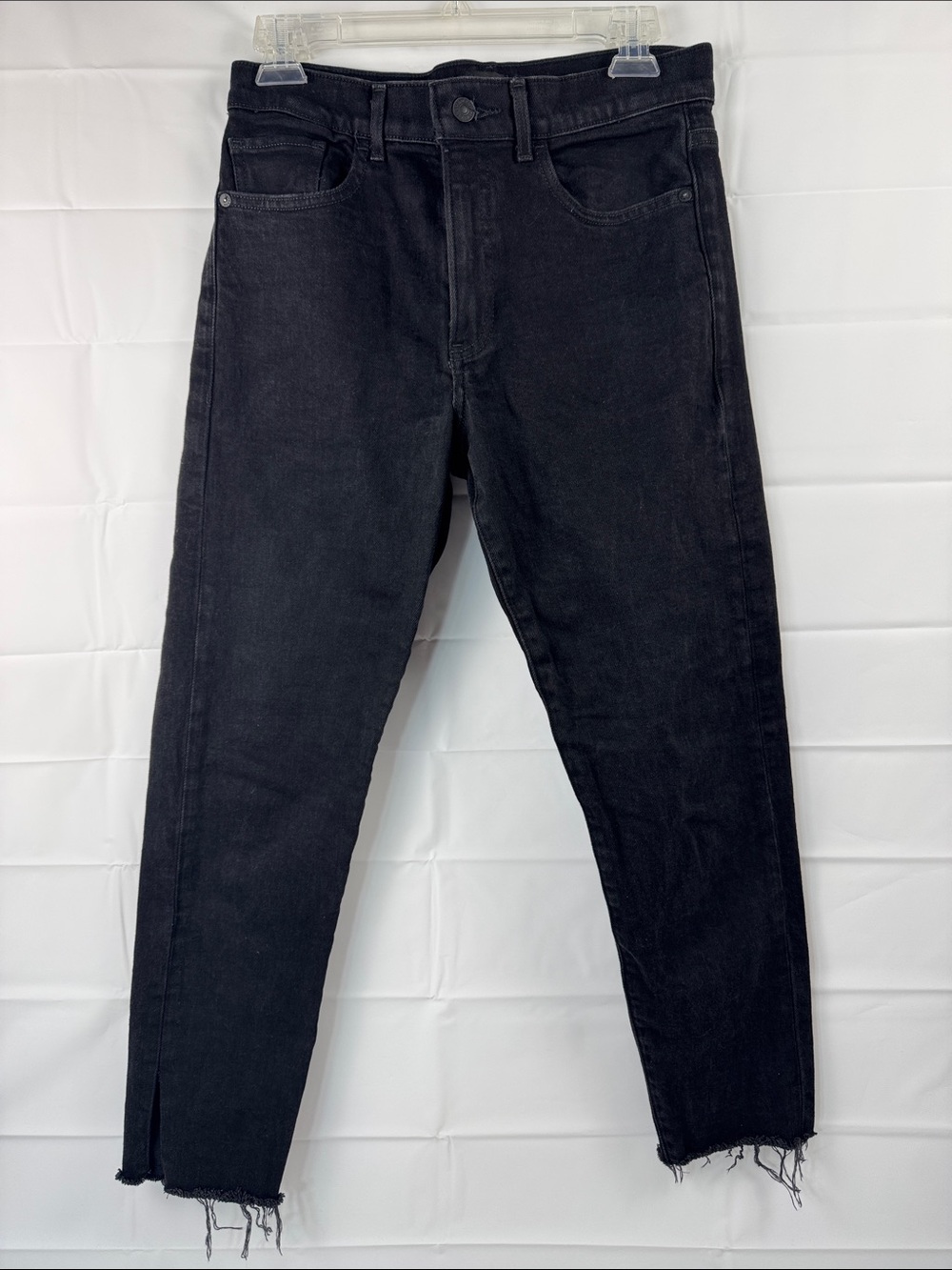 Express High Rise Tapered Ankle Black‎ Jeans Raw Hem Women’s Size 6R